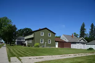401 Center St E, Roseau, MN 56751 - Photo 3