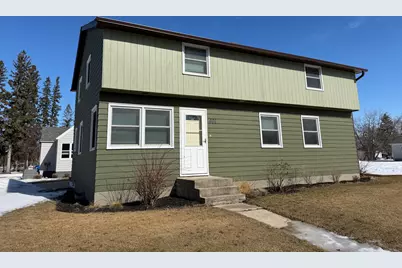401 Center Street E, Roseau, MN 56751 - Photo 1