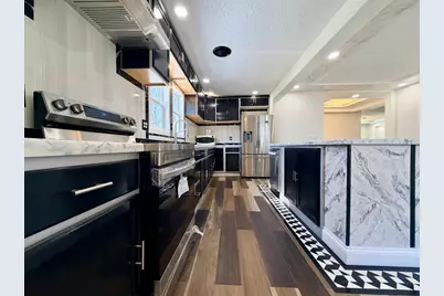 120 W Okabena Street, Worthington, MN 56187 - Photo 13