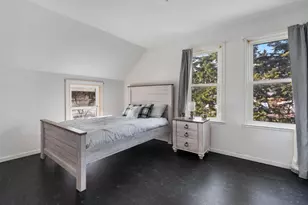 2218 W 11th St, Duluth, MN 55806 - Photo 15