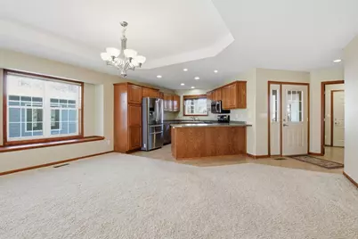 321 15th Avenue NW, Willmar, MN 56201 - Photo 5