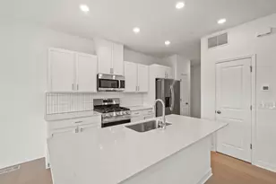 213 HUNTINGTON DR, Waconia, MN 55387 - Photo 3