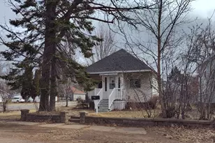 503 Franklin Ave, Crosby, MN 56441 - Photo 1