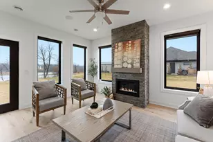 9743 Frontier Ln, Lakeville, MN 55044 - Photo 17