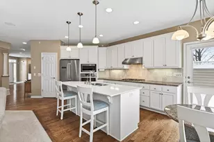 6077 Clarion Cir, Minnetonka, MN 55343 - Photo 3