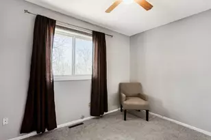 10684 Hummingbird St NW, Coon Rapids, MN 55433 - Photo 19