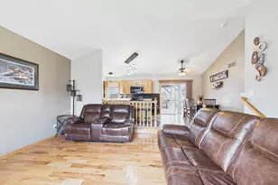 7587 Wellington Cir, North Branch, MN 55056 - Photo 7