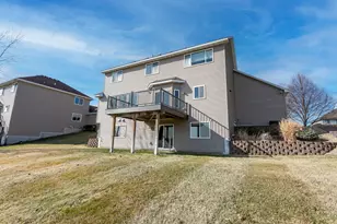 721 Williams Dr, Hastings, MN 55033 - Photo 5