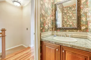 228 Ridgewood Ave, Minneapolis, MN 55403 - Photo 11