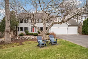 8595 Drake Ct, Chanhassen, MN 55317 - Photo 1