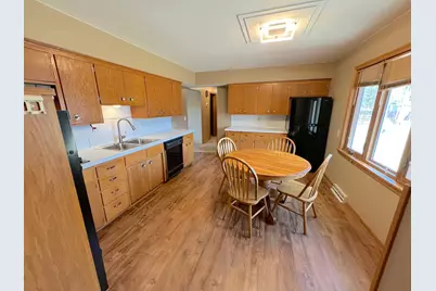 10809 Abbott Avenue S, Bloomington, MN 55431 - Photo 9