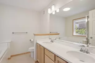 8296 Townsend Dr, Eden Prairie, MN 55344 - Photo 21