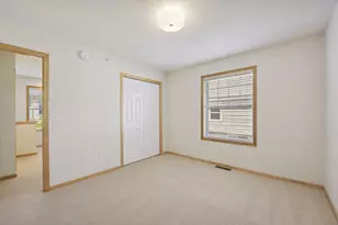 8296 Townsend Dr, Eden Prairie, MN 55344 - Photo 25