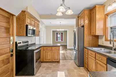 607 Simpson Street, Saint Paul, MN 55104 - Photo 7