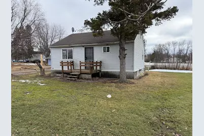 516 W Minnesota Avenue, Mahnomen, MN 56557 - Photo 1