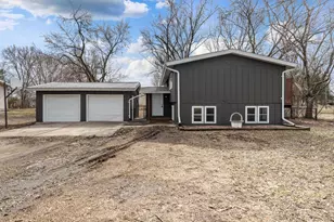 633 3rd St NE, Blooming Prairie, MN 55917 - Photo 3