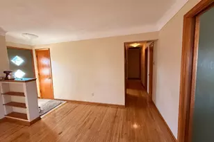 2035 California Ave E, Saint Paul, MN 55119 - Photo 3