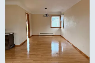 2035 California Avenue E, Saint Paul, MN 55119 - Photo 3