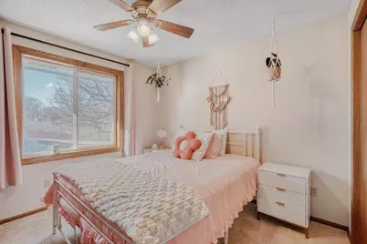 11926 Summerset Lane, Burnsville, MN 55337 - Photo 17