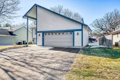 11926 Summerset Lane, Burnsville, MN 55337 - Photo 3