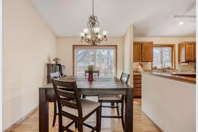 11926 Summerset Lane, Burnsville, MN 55337 - Photo 9