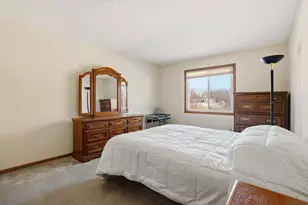 789 Parkside Dr, Vadnais Heights, MN 55127 - Photo 19