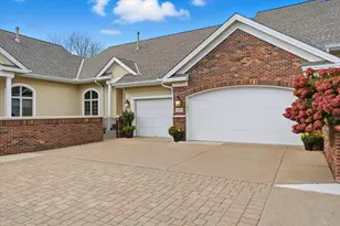 16737 49th Pl N, Plymouth, MN 55446 - Photo 1