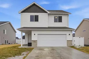 3851 19th St S, Moorhead, MN 56560 - Photo 1