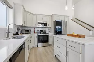 3851 19th St S, Moorhead, MN 56560 - Photo 7