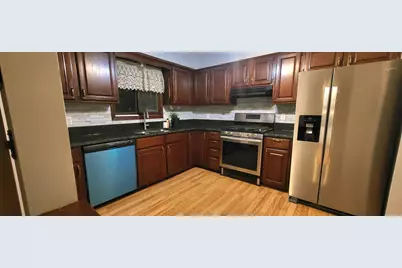 8200 Georgia Court N, Brooklyn Park, MN 55445 - Photo 5