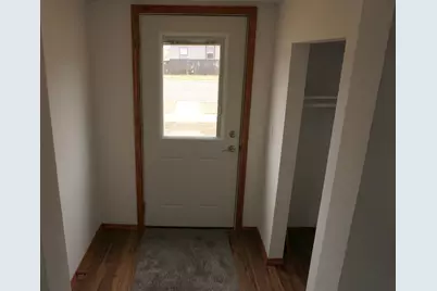 90 5th Avenue NW, Wells, MN 56097 - Photo 9