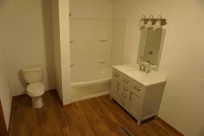 90 5th Avenue NW, Wells, MN 56097 - Photo 5