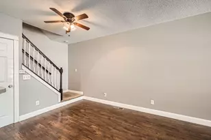 2029 Poppy Dr, Chanhassen, MN 55317 - Photo 3