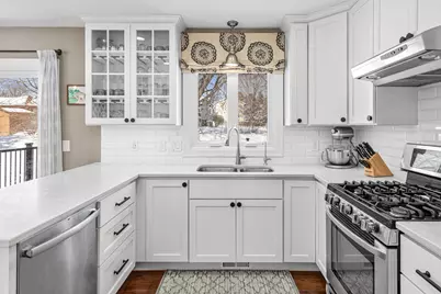 11330 48th Avenue N, Plymouth, MN 55442 - Photo 15