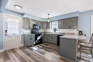 1054 County Road 6 NE, Stanchfield, MN 55080 - Photo 3