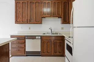 1072 Amble Dr, Shoreview, MN 55126 - Photo 11