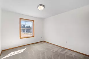 952 Moonlight Dr, Woodbury, MN 55125 - Photo 25