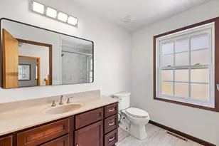 952 Moonlight Dr, Woodbury, MN 55125 - Photo 23