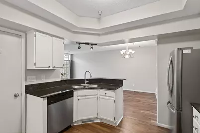 18124 Settlers Way, Eden Prairie, MN 55347 - Photo 9