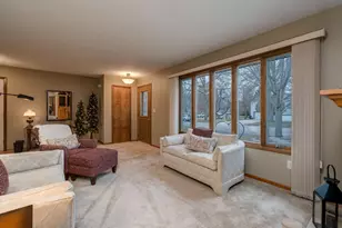 1536 James Dr, North Mankato, MN 56003 - Photo 7