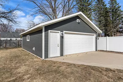 1817 1st Avenue NE, Austin, MN 55912 - Photo 5