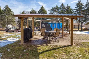 255 W 7th St, Gibbon, MN 55335 - Photo 49