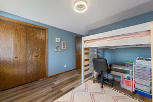 255 W 7th St, Gibbon, MN 55335 - Photo 31