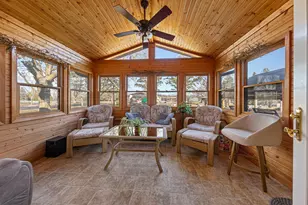 255 W 7th St, Gibbon, MN 55335 - Photo 21