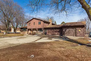 255 W 7th St, Gibbon, MN 55335 - Photo 3