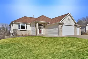 1309 Lone Pine Dr SW, Rochester, MN 55902 - Photo 5