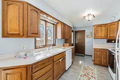 1603 Tyler Street, Hastings, MN 55033 - Photo 11