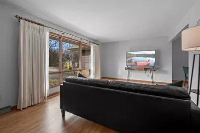 352 Cimarron Road, Apple Valley, MN 55124 - Photo 9