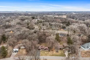 352 Cimarron Rd, Apple Valley, MN 55124 - Photo 89