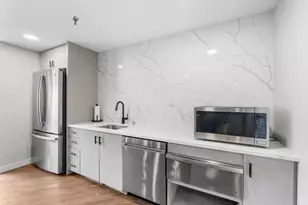 433 S 7th St, Minneapolis, MN 55415 - Photo 17